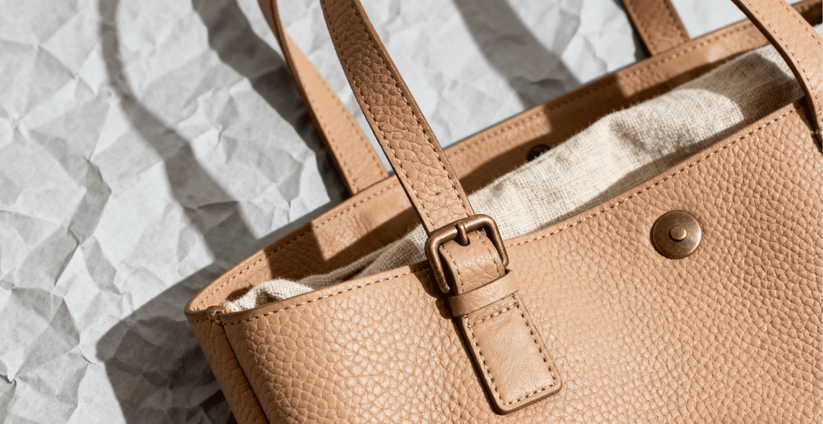 Material Options – Tailor the bag’s material to your brand concept