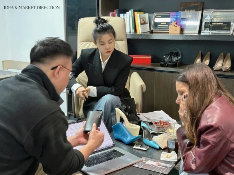 Step 1｜Style Direction & Material Selection