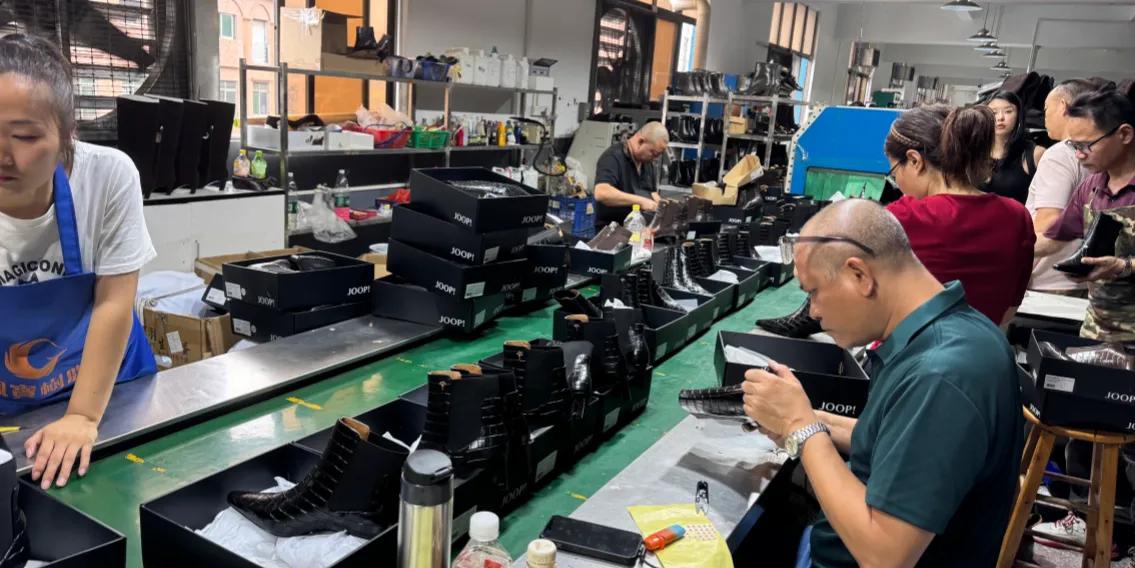 Processus d'ingénierie du fabricant de chaussures sur mesure Herrains