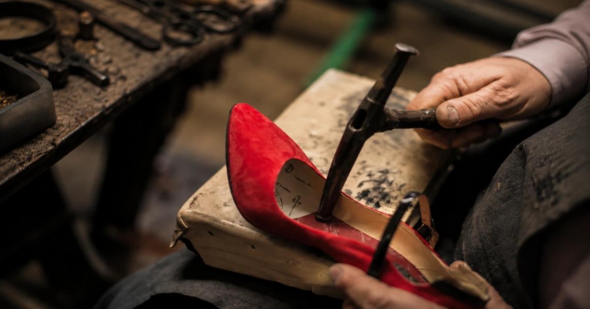 How To Choose The Right Footwear Manufacturing Partner For Your Shoe Brand