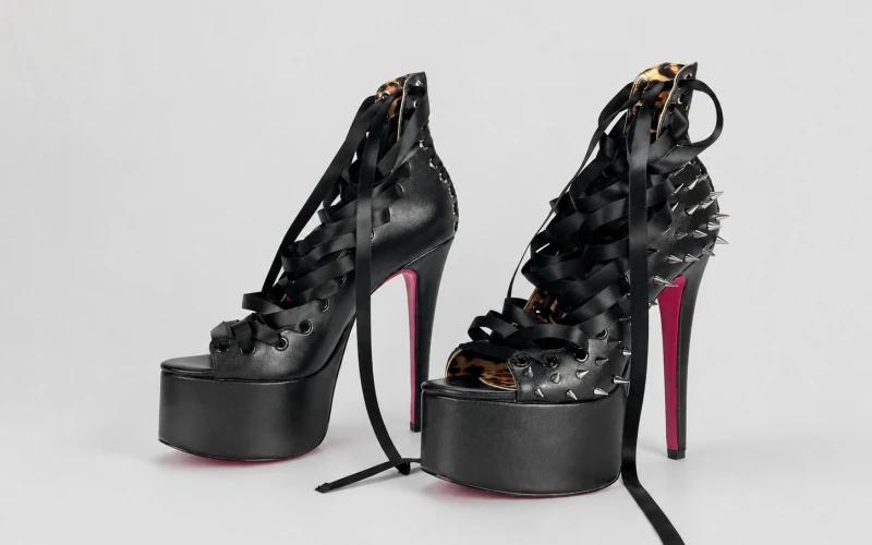 Private label luxury shoes small-batch production