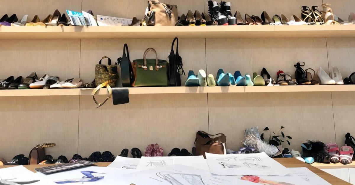 Footwear samples at XINZIRAIN