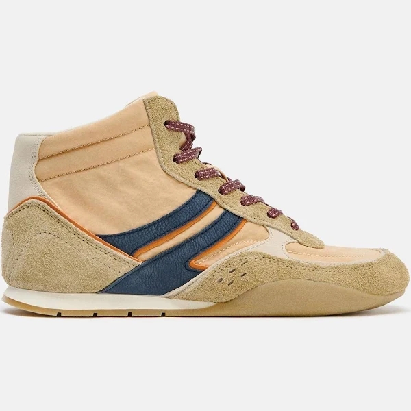 Trainers Shoes: Retro Revival High-Top Sneakers