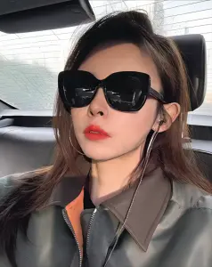 XINZIRAIN Designer/CEO